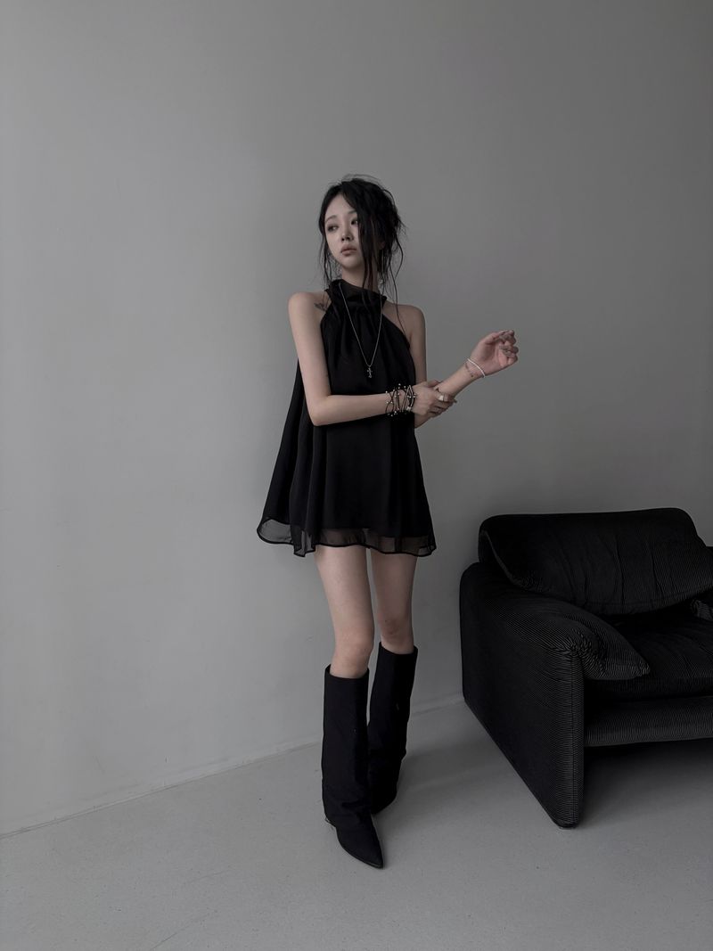 URBAN UNIQUE（アーバンユニーク）の「シアシアースカーフホルターワンピース (3color)（ワンピース/ドレス）」