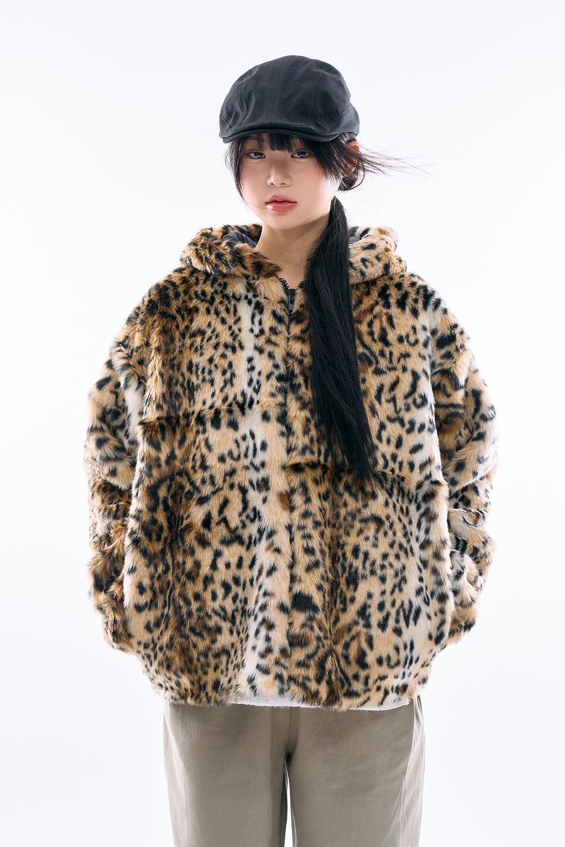 Raucohouse(ラウコハウス)の「Vega luxe fur hooded jumper(Jackets/Outerwear)」
