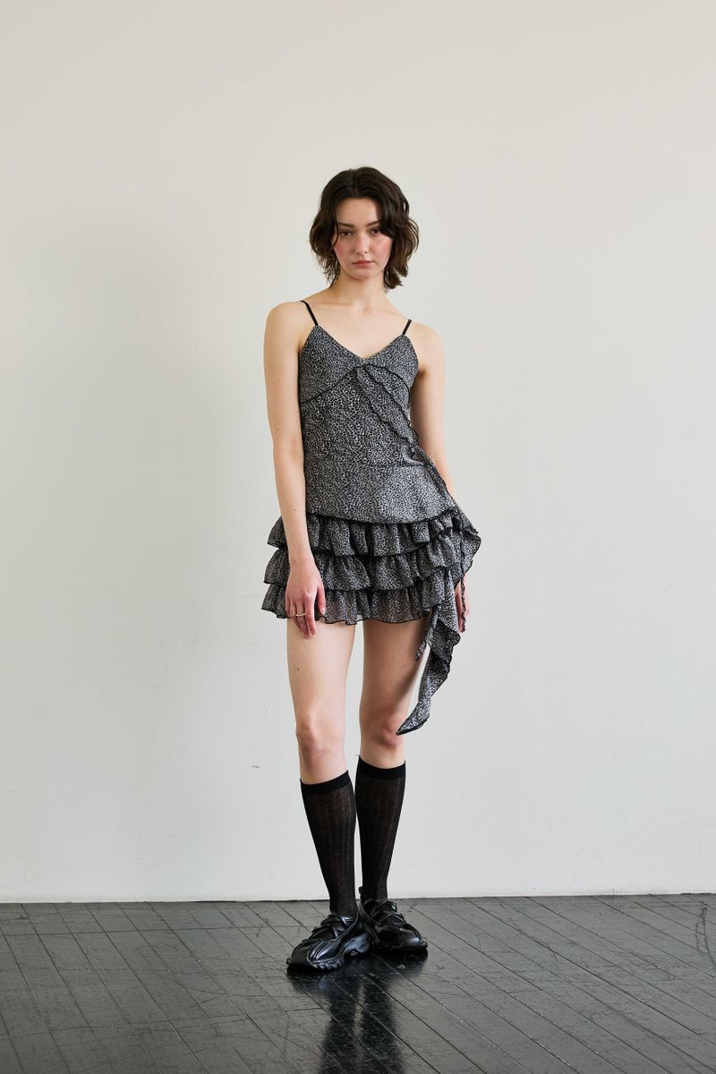 LEOPARD FRILL SLEEVELESS TOP / GRAY