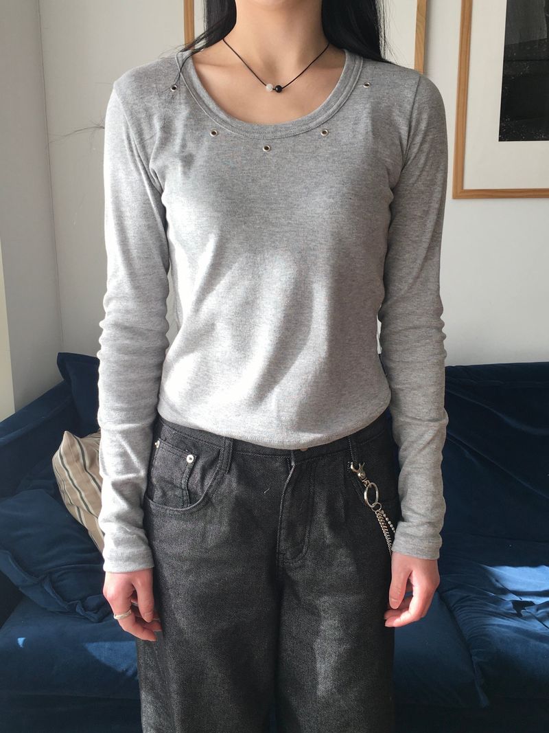 エンドUネックアイレットスタッドクロップTシャツ (6c)