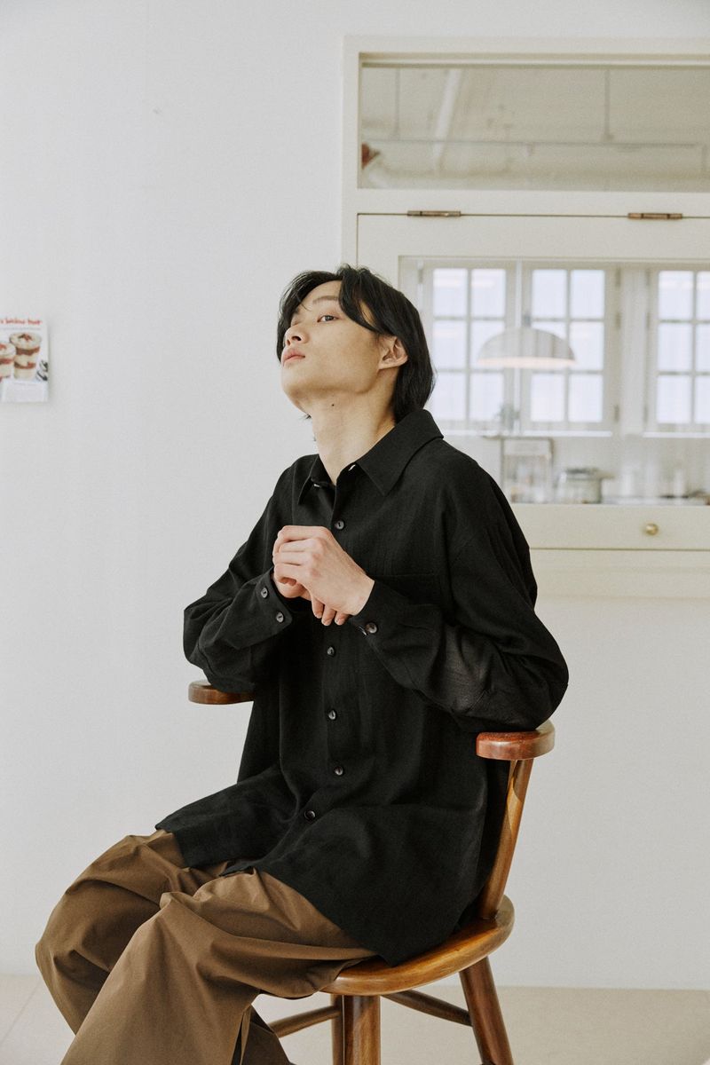 unisex linen patch shirts black