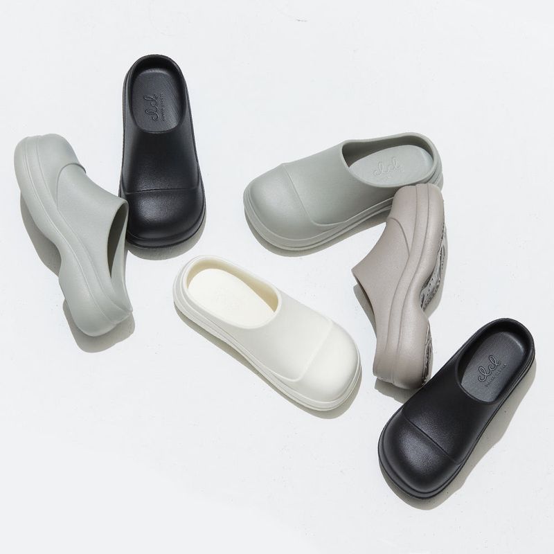 Wednesday Evening Clog - Greige