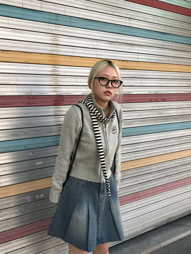 Mickey two tuck mini skirt
