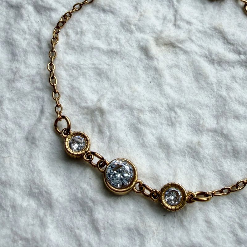 Soft Spark Bracelet