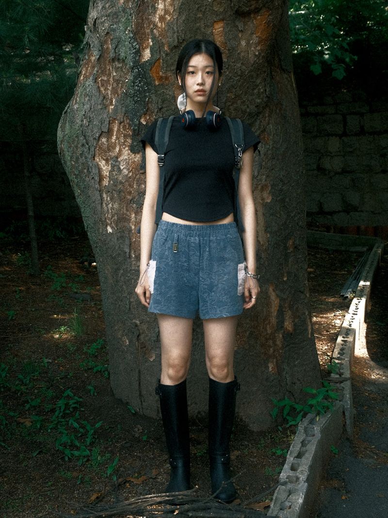Bonnie T-shirt (Black)