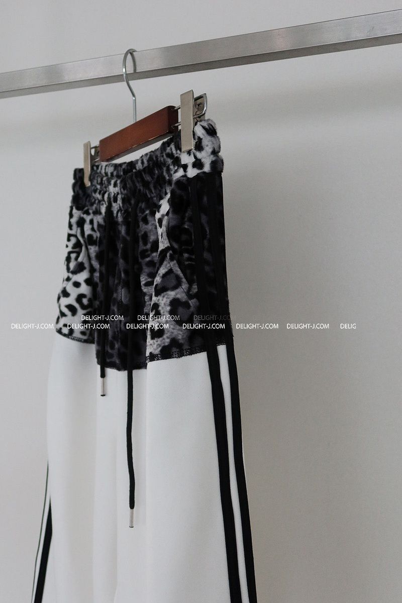 leopard track napping string jogger wide pants