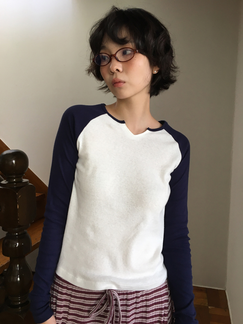 DUGGY（ダギー）の「Hapu V-Raglan T-shirt (4color)（Tops）」