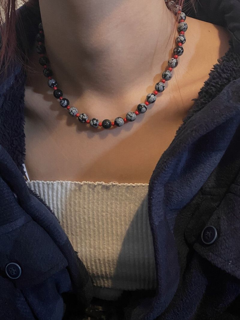 Snowflake necklace (red)