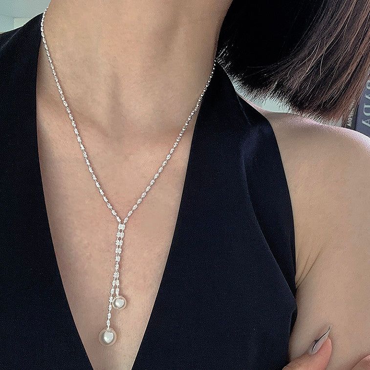 MOSXE（モスクス）の「[925silver] V cut drop pearl necklace（Accessories）」