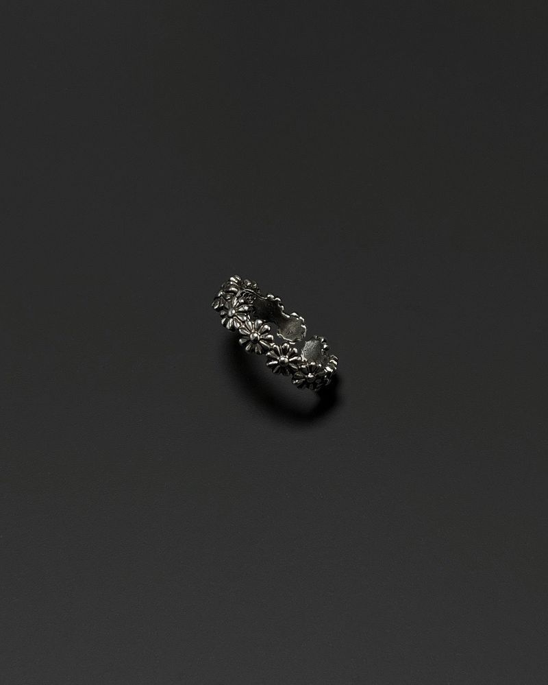 refrainfromspace(リフレインフロームスペース)の「Daisy ring (925 silver)(Accessories)」