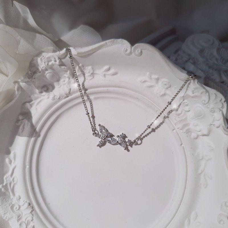[Baby DONT Cry Yihyun Necklace/Anti-tarnish] Dreamy Crystal Semi Choker Necklace
