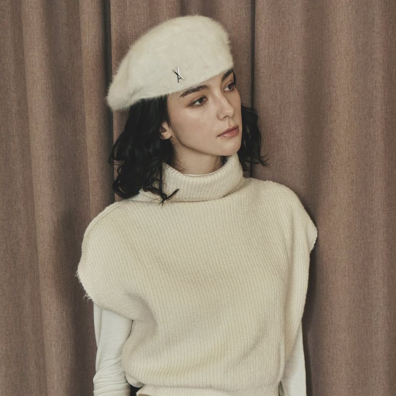 VA Stud Angora Hunting Cap / Ivory