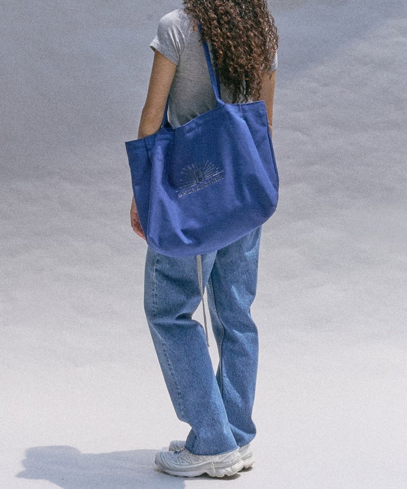 CHOROKstudio（チョロッスタジオ）の「ナガジャ キャンバス バッグ #2 (Navy)（バッグ）」