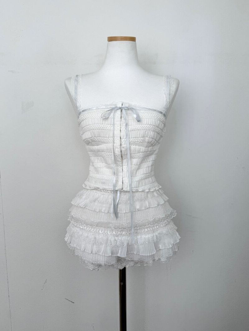 1519. White frill 2pc