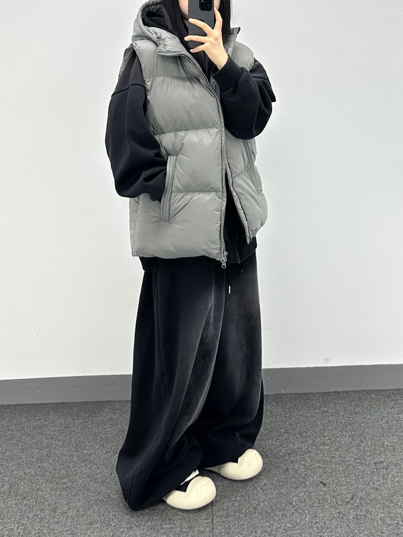 brush dark hood