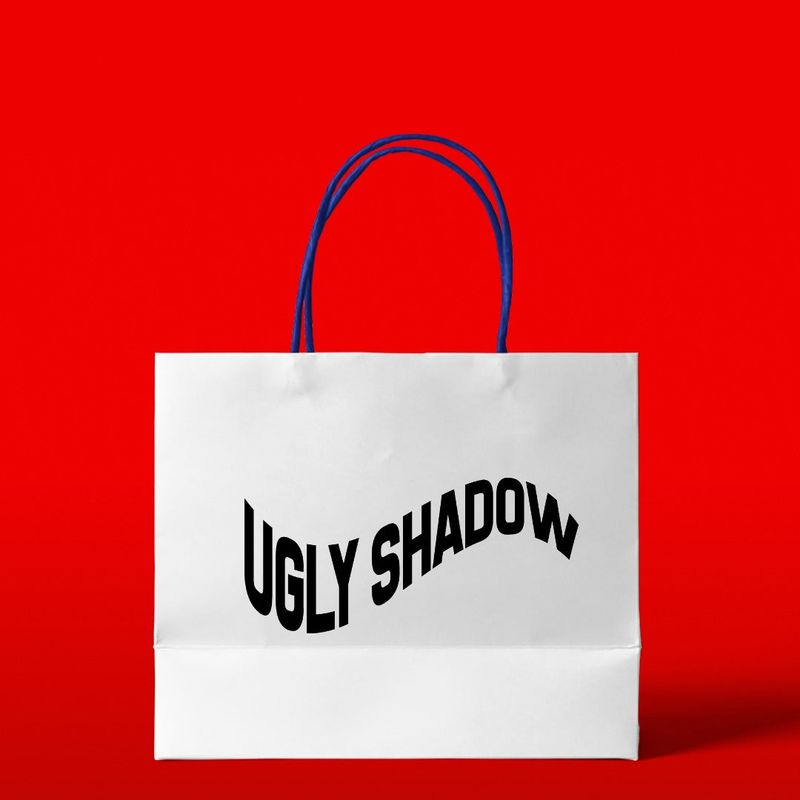 UGLYSHADOW（アグリーシャドウ）の「2024 WINTER LUCKY BOX (UGLYSHADOW)            （Lucky Bags）」