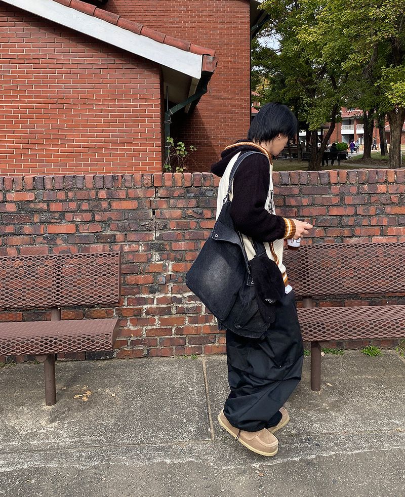 No.1050 washing denim cross BAG