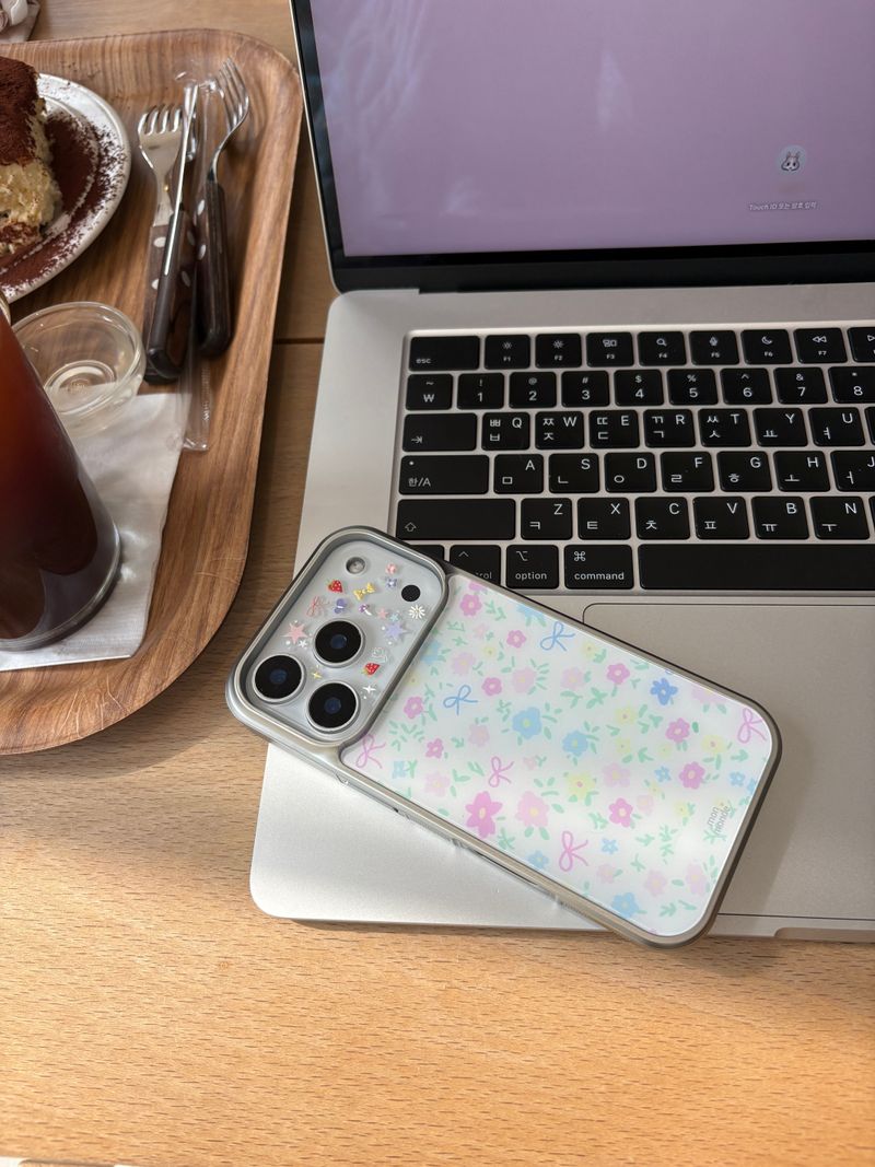 blooming phone case