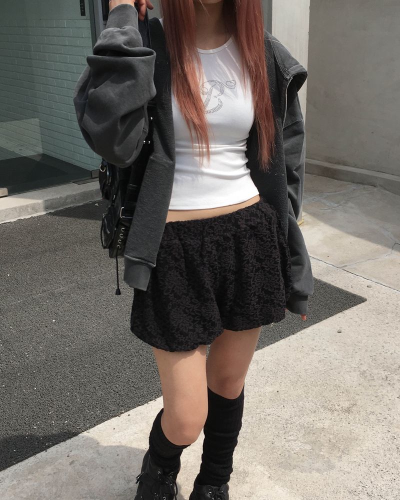 Pigment stud hood jumper