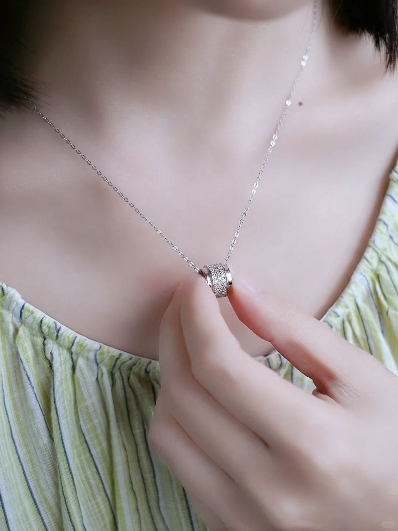 Necklace recommended for everyone