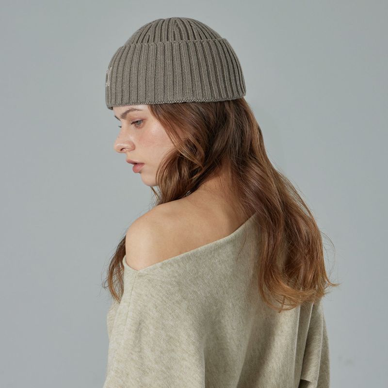 VA Curved Logo Washed Beanie / Khaki Gray