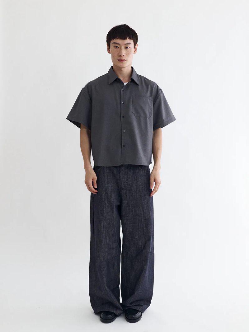 26SS TP6 Wide-Fit Solid Shirt