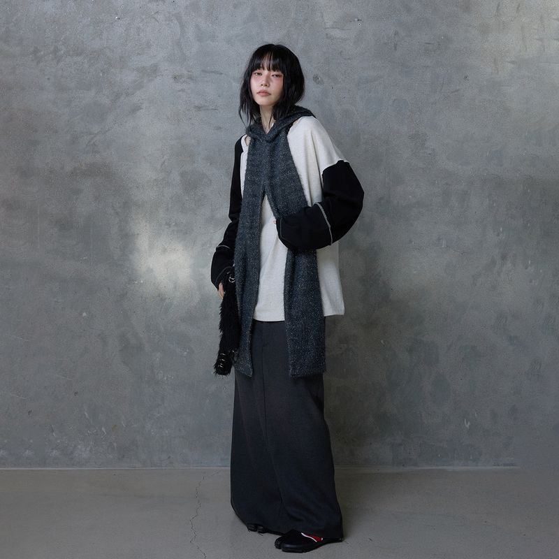 SLIP NECK BUTTON TOP