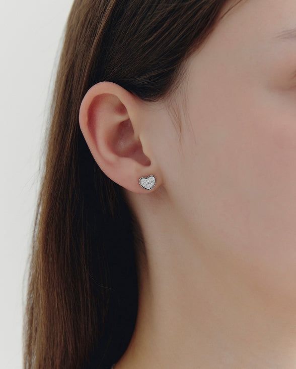 hyeres lor（イエール・ロール）の「26SS★ Essence (W) Pudding Heart Pave Earrings（Accessories）」