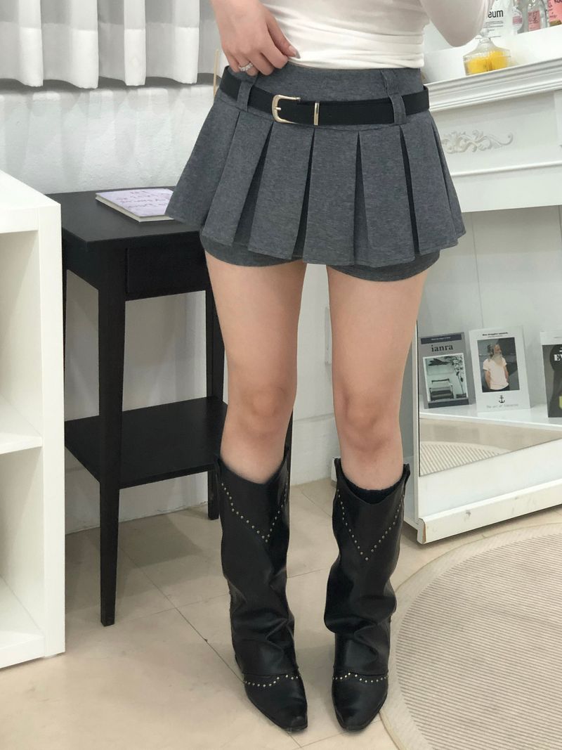 Belt Two-buckle Mini Skirt Pants