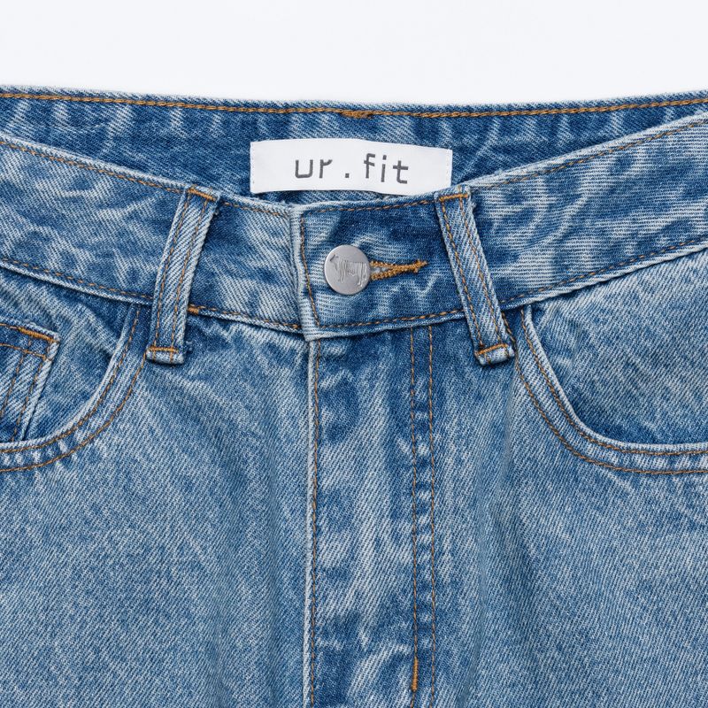 FLOWER EMBROIDERED LIGHT BLUE DENIM PANTS code 18103
