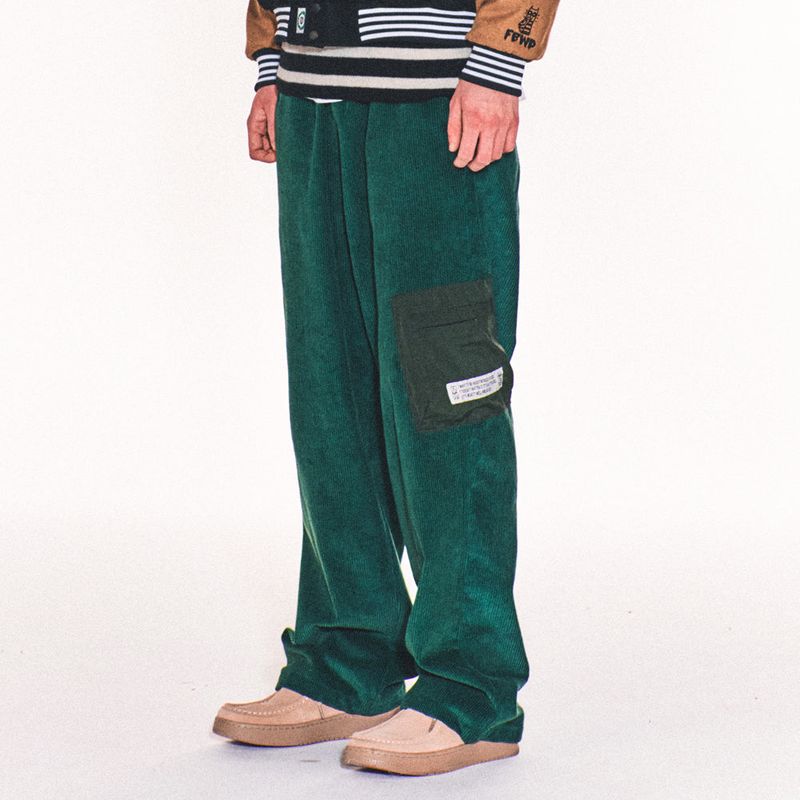 freakishbuilding(フリーキッシュビルディング)の「MUMBLE CARGO CORDUROY PANTS (GREEN)(Pants)」
