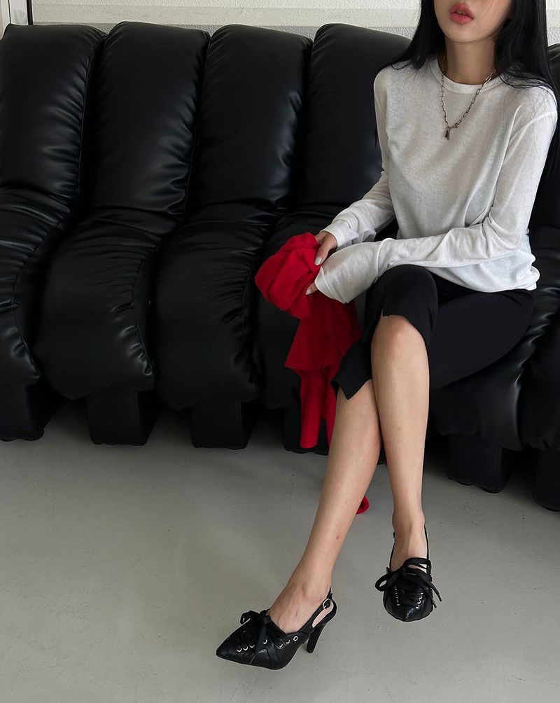 Fluffy and basic plain long-sleeved T-shirt