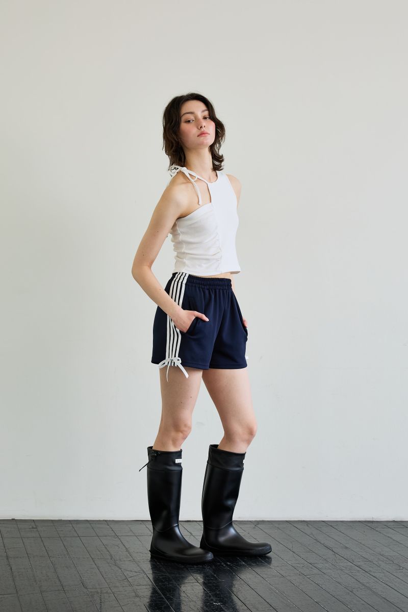 BEBE UNBALANCE SLEEVELESS TOP / WHITE