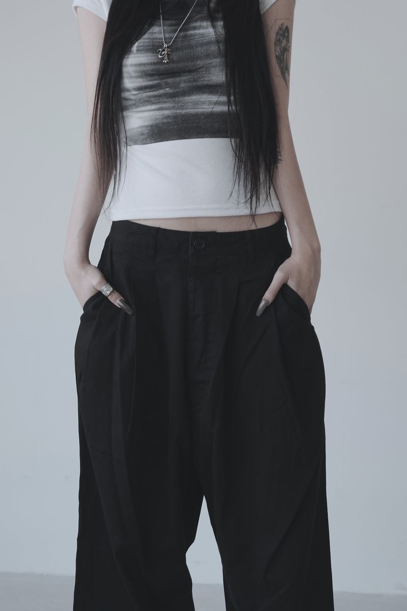 pintuck wide detail pants