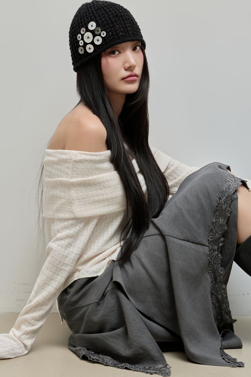 Cowl-neck Open Shoulder Tee_Ivory
