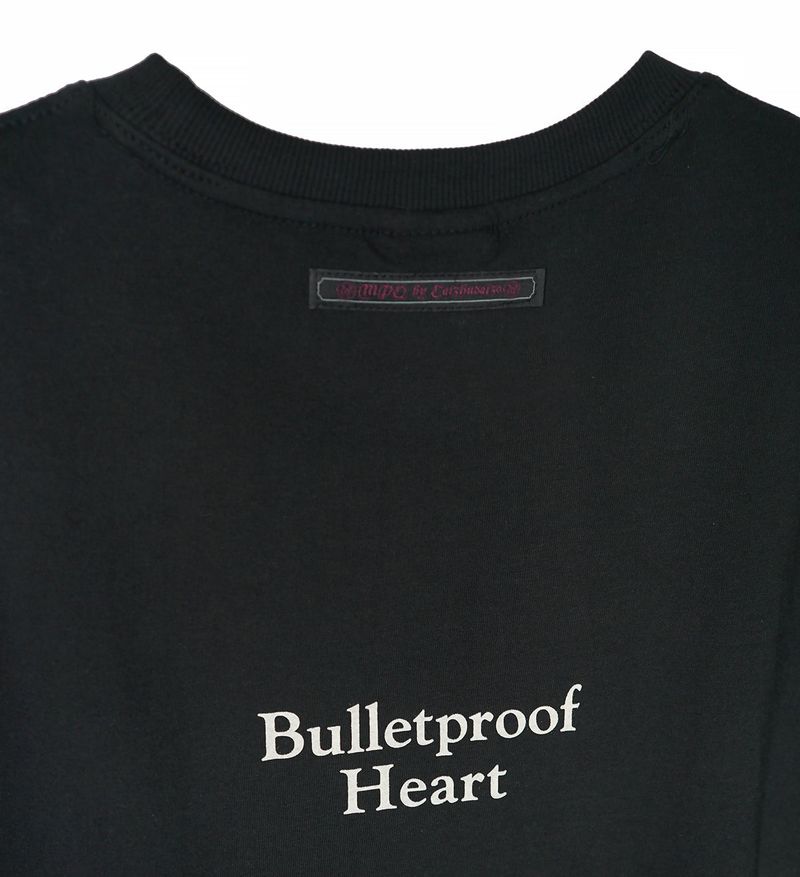 Bulletproof Heart ジャストフィット Tシャツ