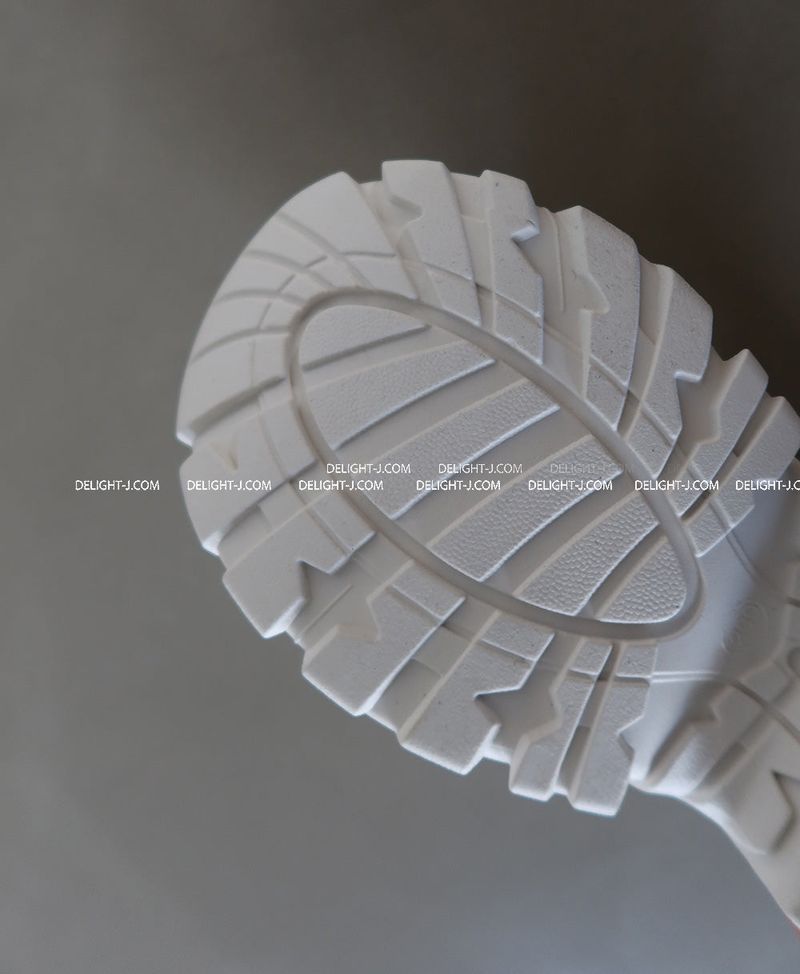 full-heeled sandal sneakers