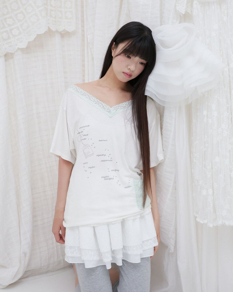 Fazed(フェイズド)の「TEA DIARY V-NECK TOP / WHITE(Tops)」