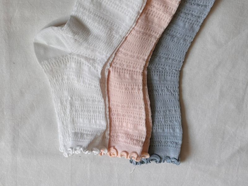 [3PCS 1SET] SERENE PETAL LACE SOCKS