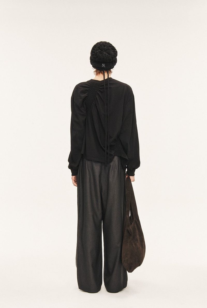 Roll smocking tee