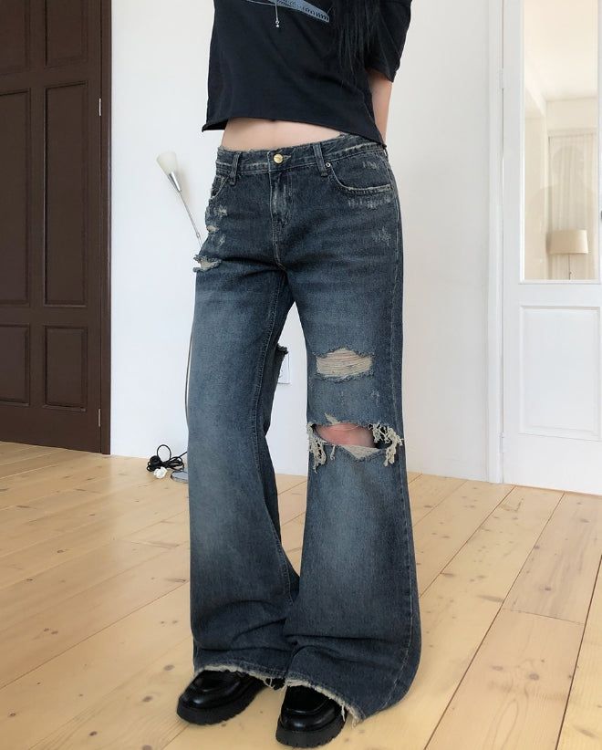 ULAN（ユレン）の「Tiu Damaged Bootcut Denim Pants（Pants）」