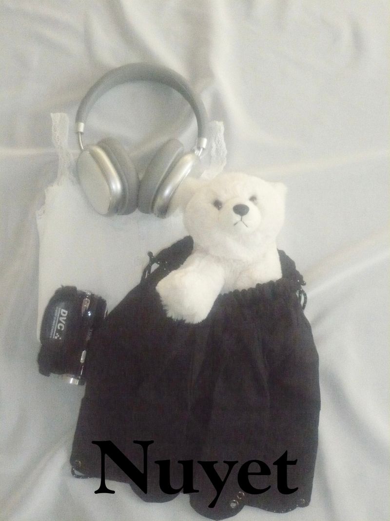 Rabbit hoodie bag