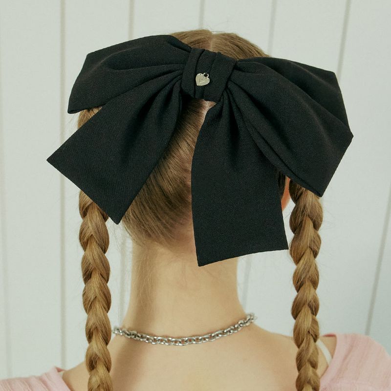 VVV(ブイブイブイ)の「Unbalanced Big Ribbon Hairpin _ Black(Hair Accessories)」