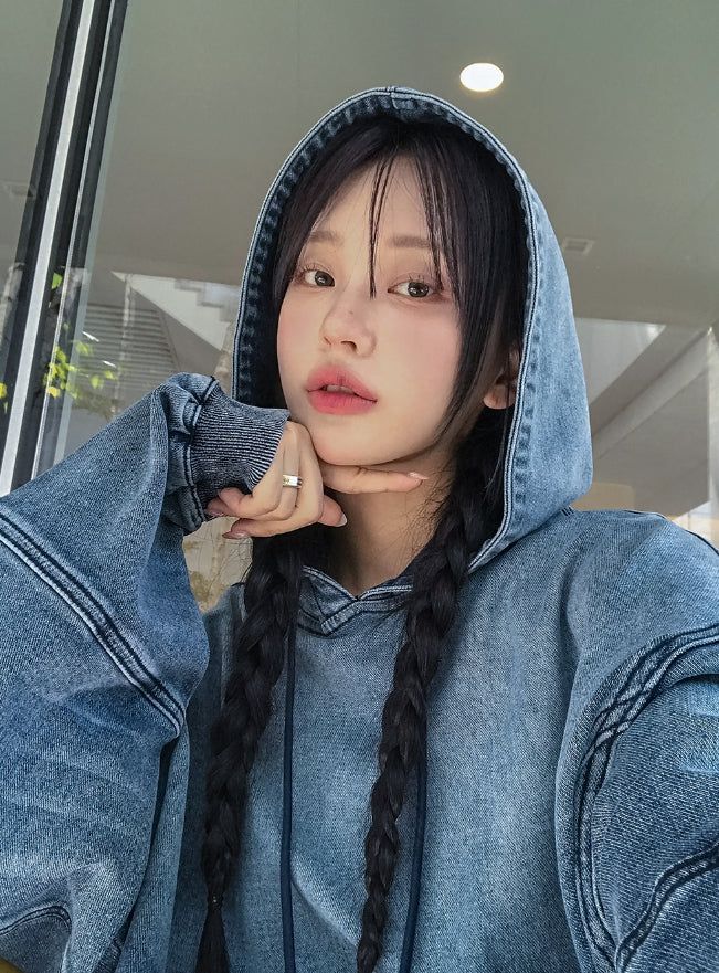 Gradation washing denim hoodie
