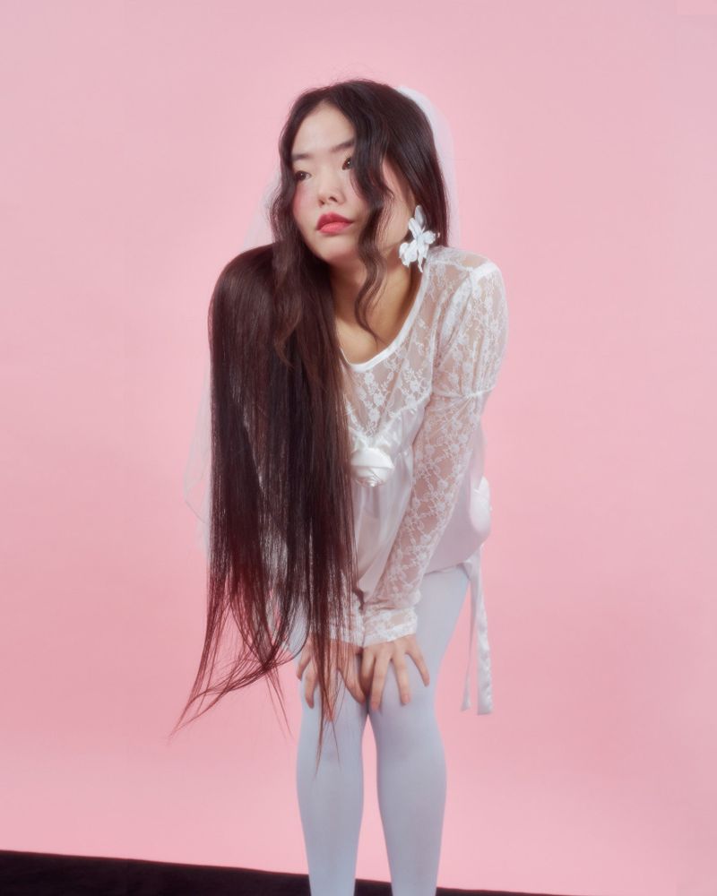 CORSAGE PUFF BLOUSE [IVORY]