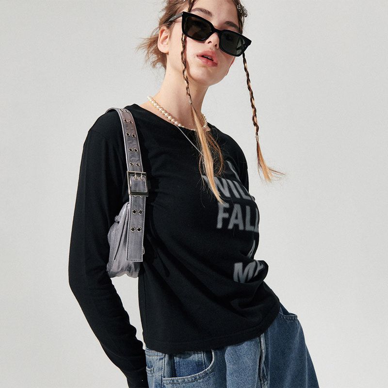 wonder visitor（ワンダービジター）の「Lettering slim Long sleeve [2 Color]（Tops）」