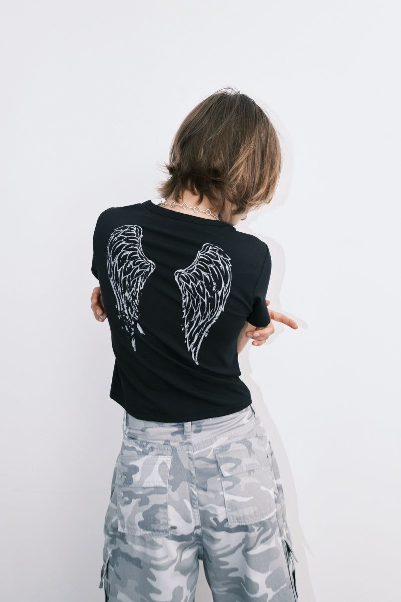 angel t (black)