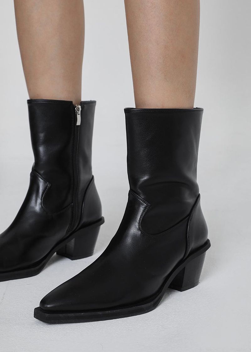 [MADE] Deia Western Ankle Boots