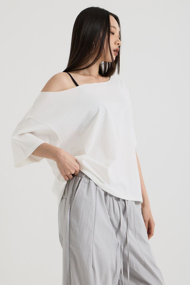 One shoulder t-shirt, White