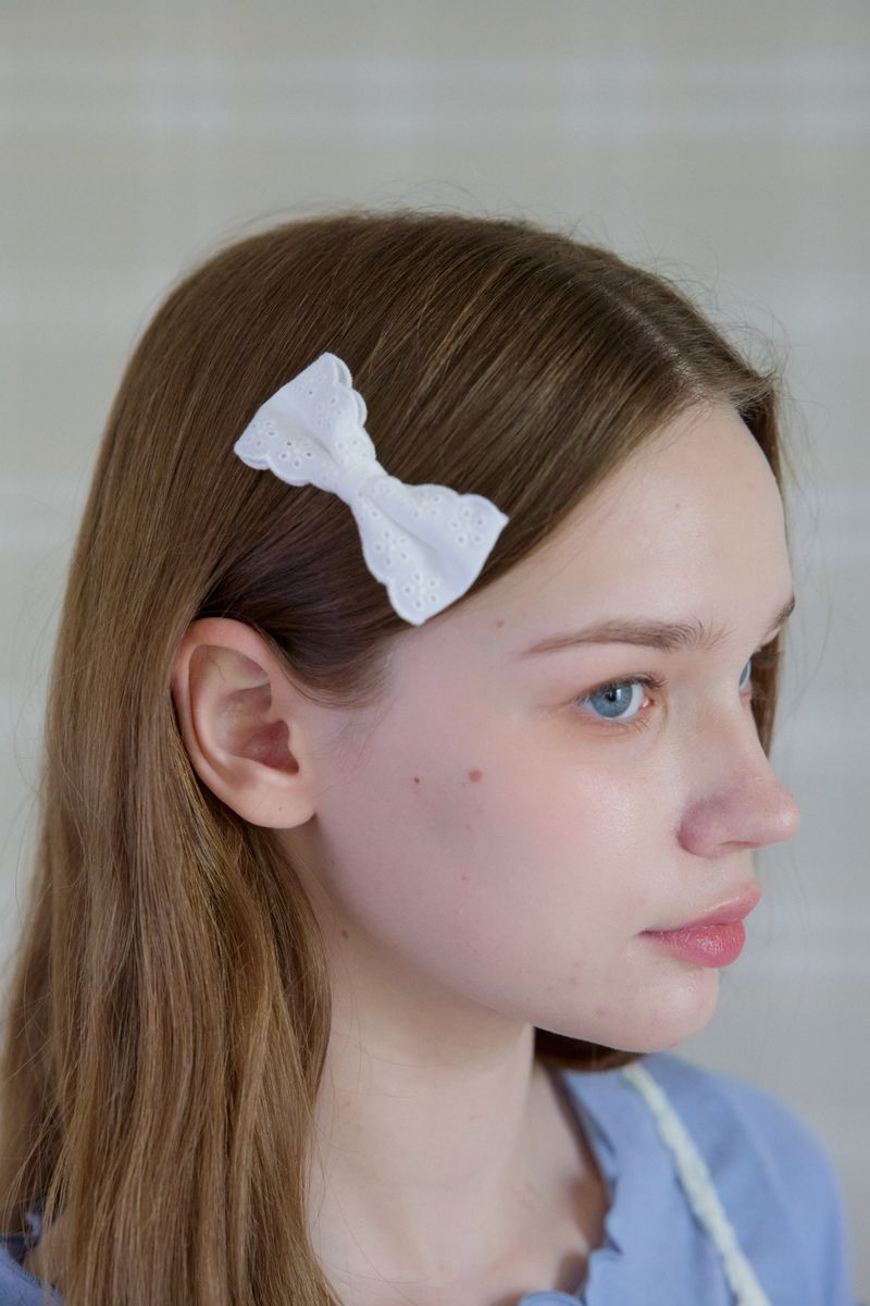 PINK PINEAPPLE（ピンクパイナップル）の「[2PCS 1SET] LUCKYVIKI RIBBON PIN SET（Hair Accessories）」